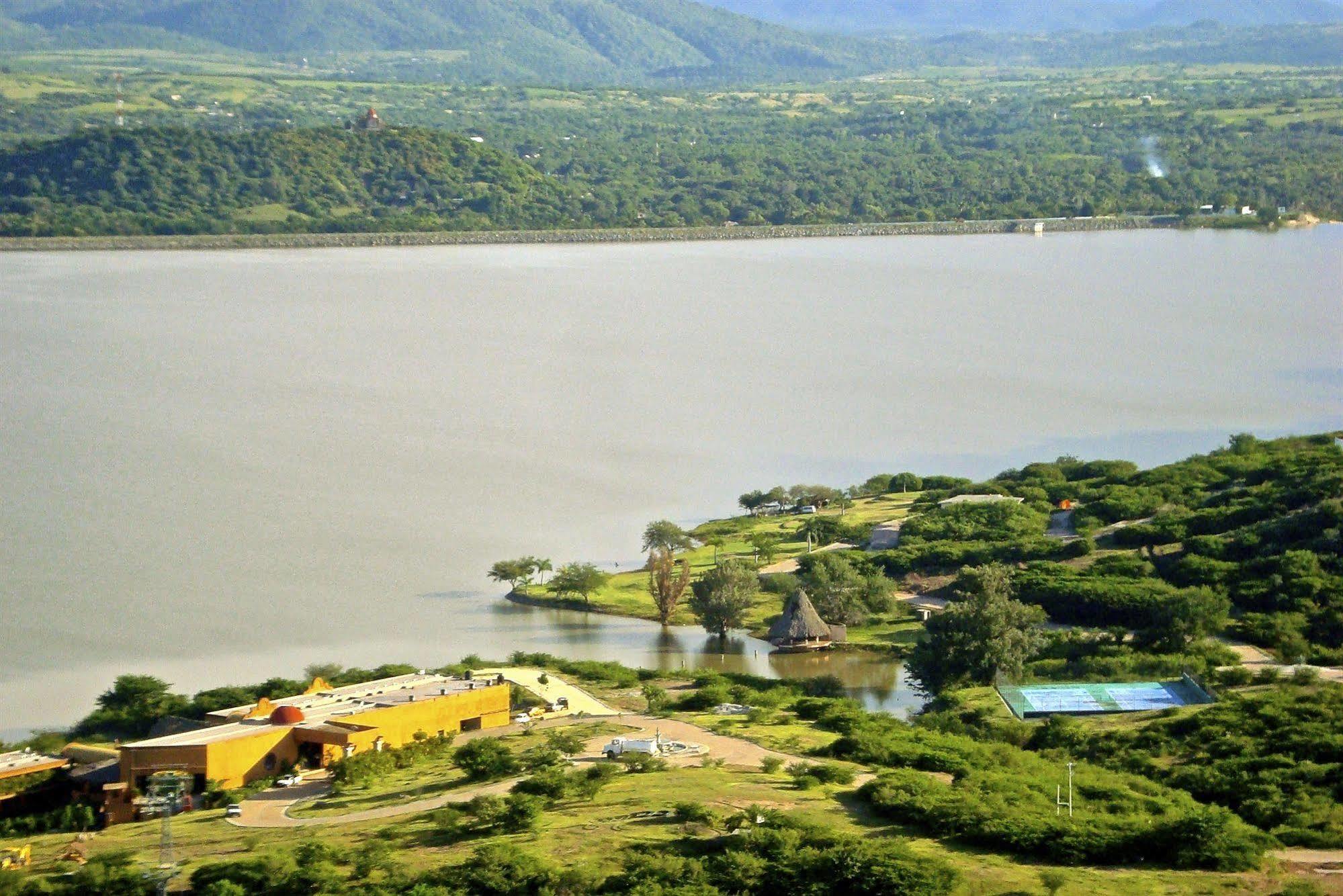 Hotel Vida En El Lago Tepecoacuilco de Trujano Exterior foto